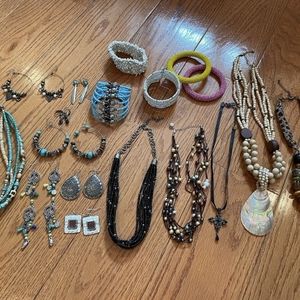 20 pieces random jewelry Lot